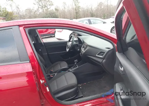 2021 Hyundai Accent Se z USA, uszkodzony, nr VIN 3KPC24A60ME138085